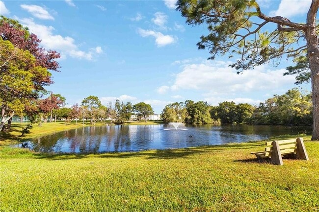 Building Photo - 1621 Winter Green Blvd