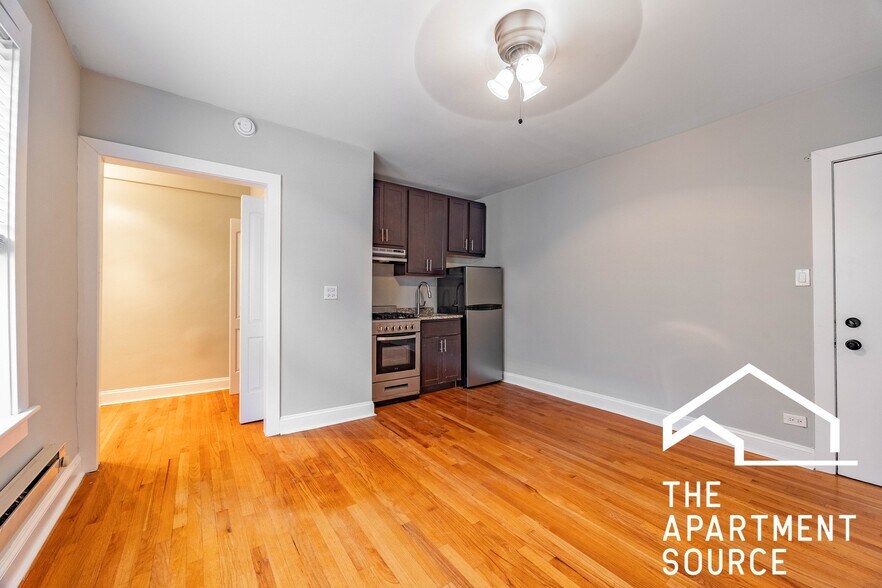 Building Photo - 612 W Patterson Ave