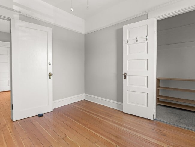 Building Photo - 5 bedroom, 2 bath in North Portland - Bois...