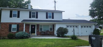 Building Photo - 201 Applewood Dr