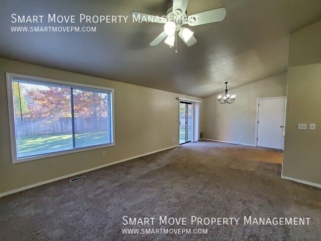 Building Photo - 4418 N Oxbow Pl