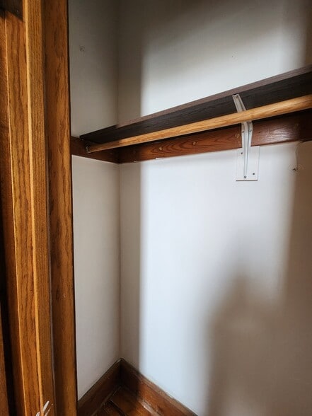 Building Photo - 2404 W Superior St