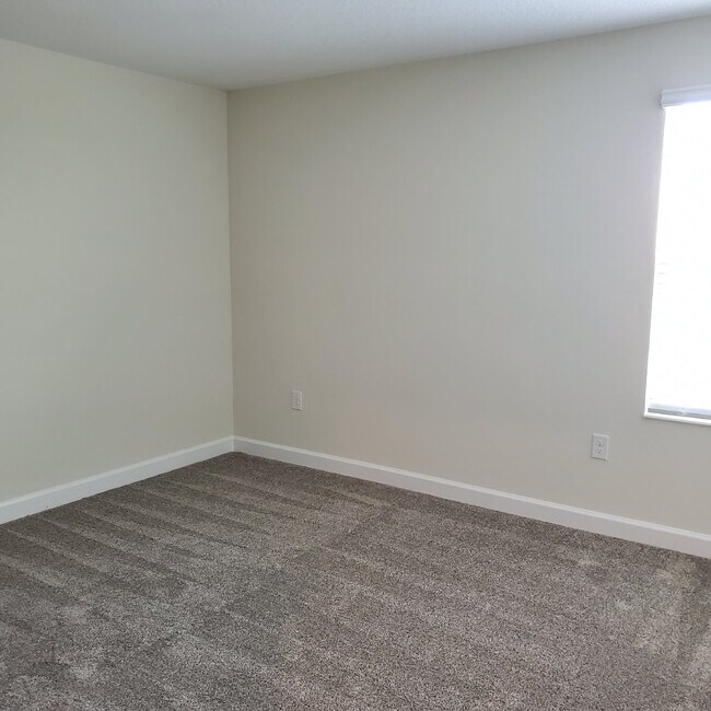 Building Photo - 4 Bedroom House in Soltera Springs