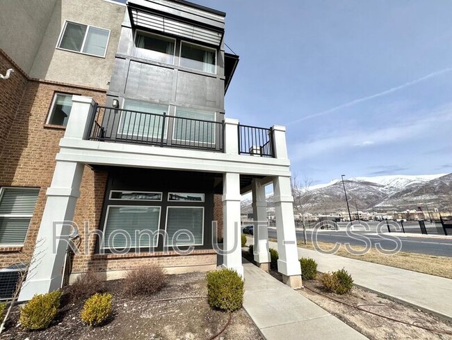 Building Photo - 18 N 1100 W