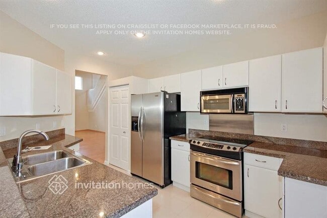 Building Photo - 6161 NW 58th Way