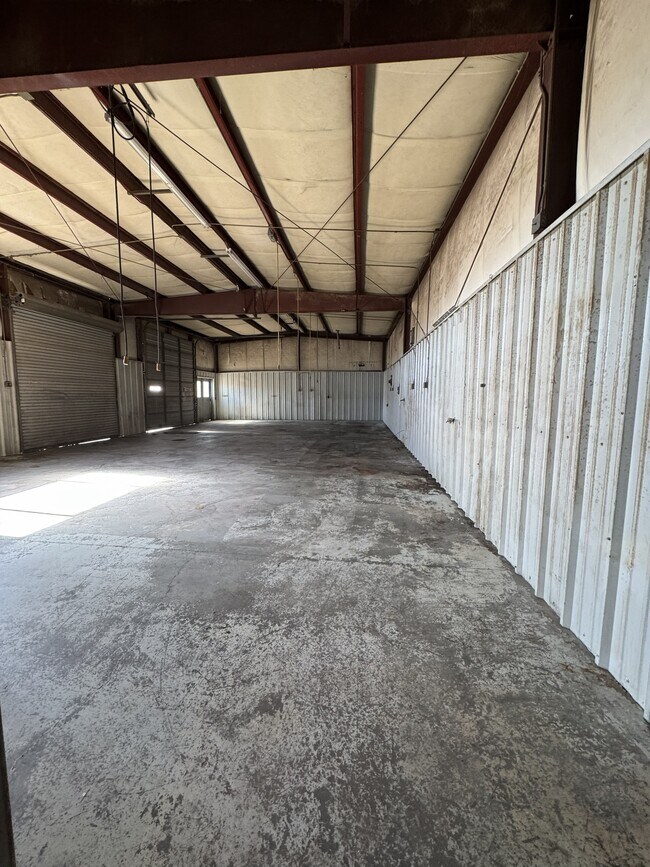 Building Photo - 10X Ventures - Bisti Shop