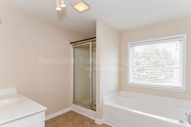 Building Photo - 4032 Duran Ln