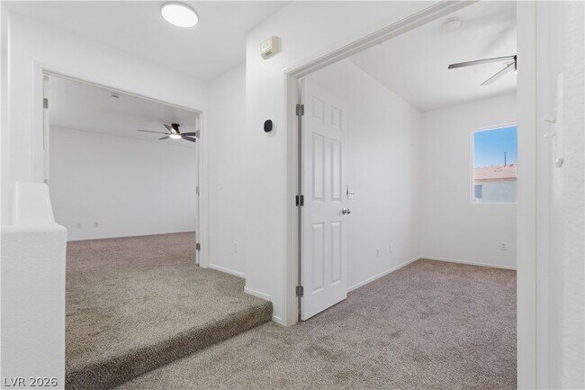 Building Photo - 10196 Cupids Dart St