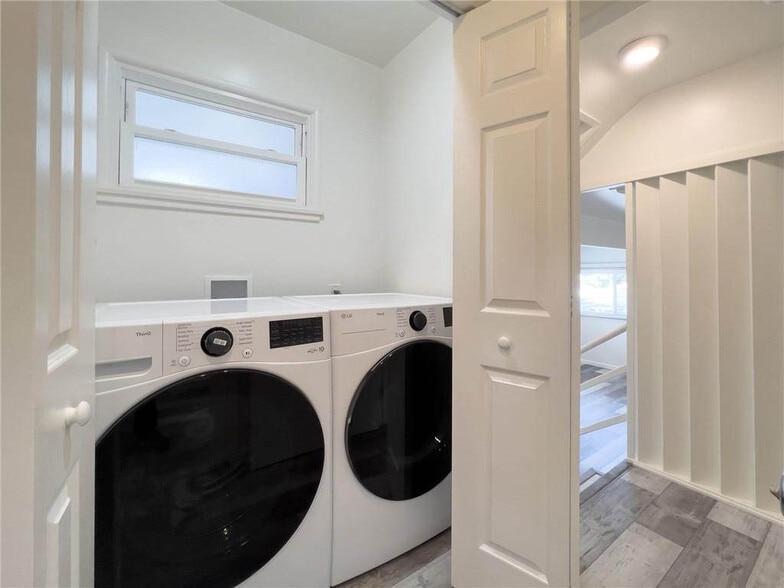 Washer and dryer - 1500 Voorhees Ave