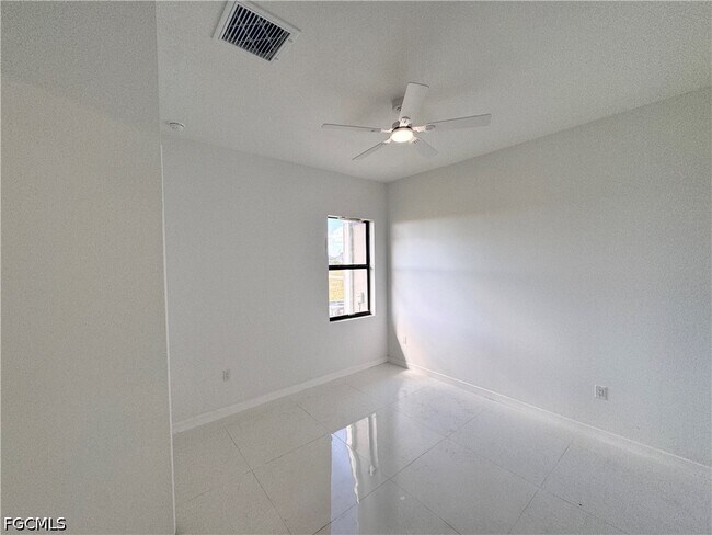 Building Photo - 4402 NW 34th Terrace