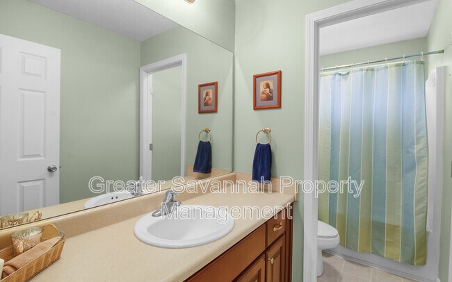 Building Photo - 141 Nandina Wy