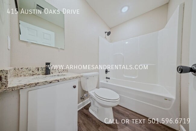 Building Photo - 415 Austin