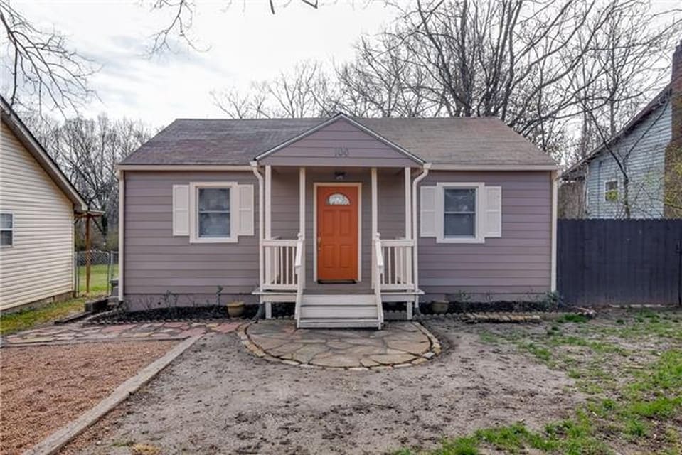 Building Photo - 106 Sadler Court