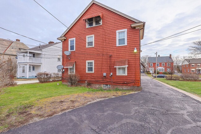 Building Photo - 3372 Sutton Rd