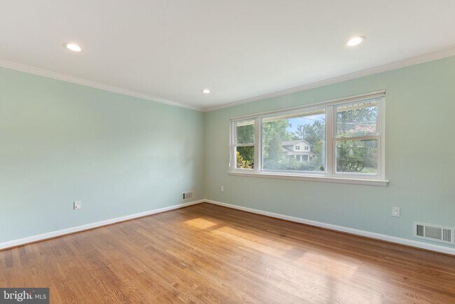 Building Photo - 1805 Ingemar Ct