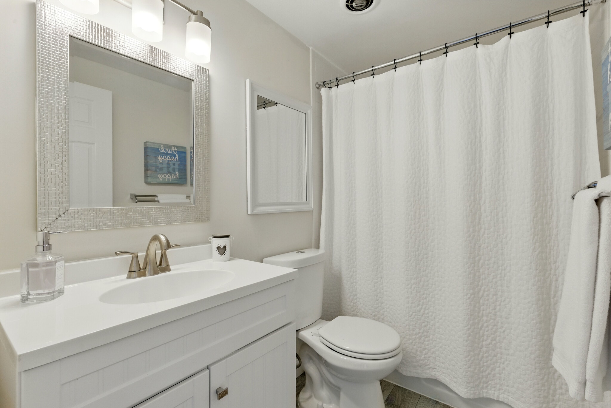 2nd Bathroom - 9701 Fields Rd