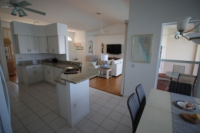 Building Photo - Short Term Rental ** Available 11/1/25 ** 3 Bed/2 Bath Pool Home ** Punta Gorda Isles** $7,500/mo