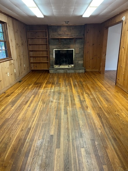 Building Photo - 103 Pequotsepos Rd