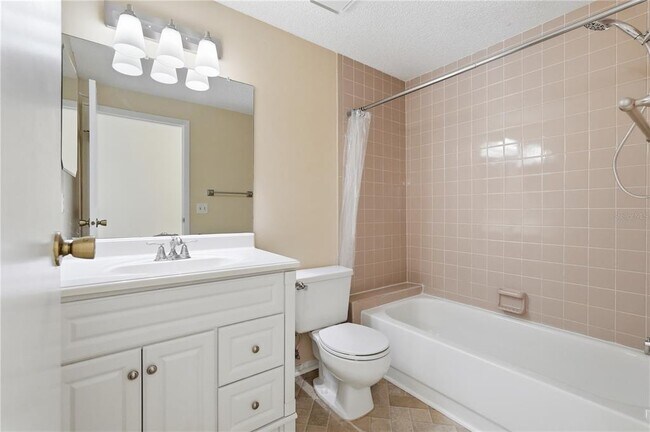 Building Photo - 122 Loblolly Ct