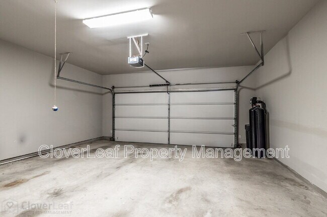 Building Photo - 510 Field Corn Ln