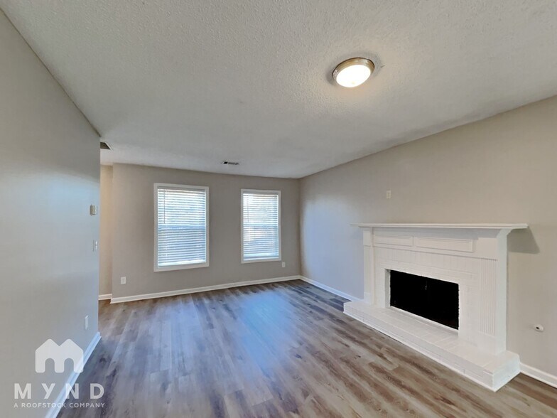 Building Photo - 203 Peachtree Glen Dr