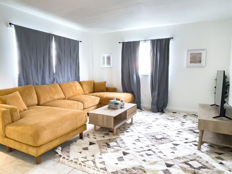 Building Photo - 505 Fillmore Ave