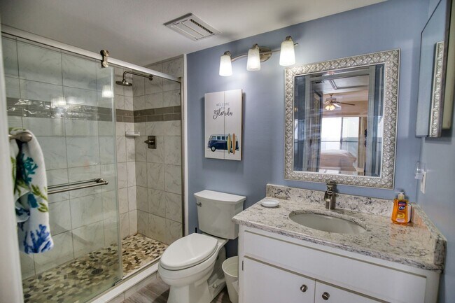 Building Photo - Seasonal Short-Term Villa at Augusta Villas in Plantation!