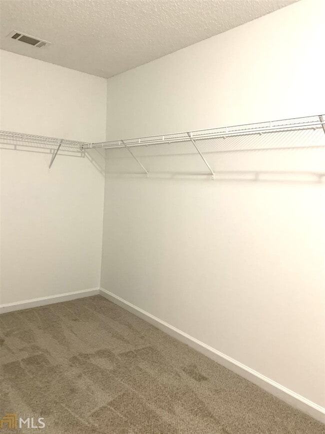 Building Photo - 1225 Persimmon Place Dr