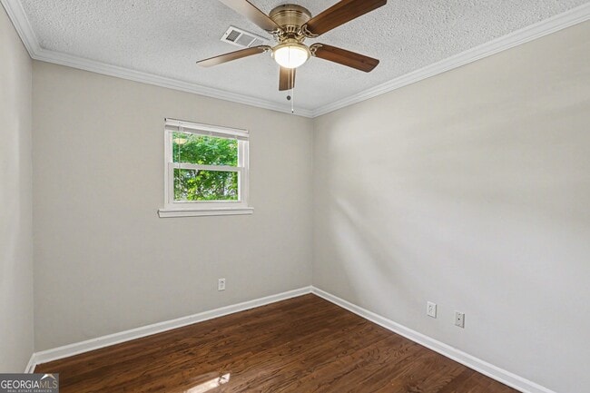 Building Photo - 3670 Goodwin Rd