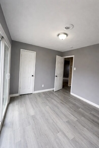 Building Photo - 40 Connolly Dr