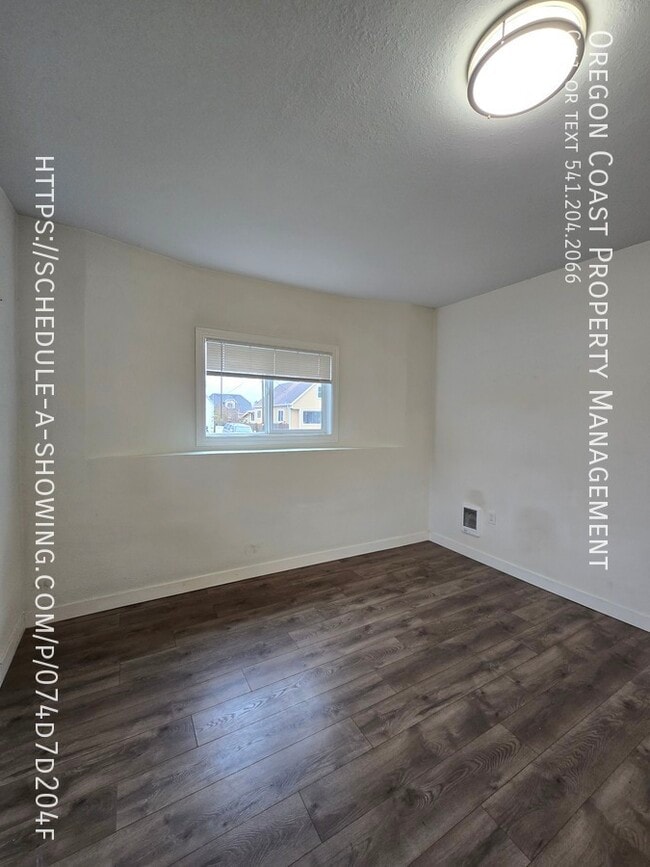 Building Photo - 2519 6th St