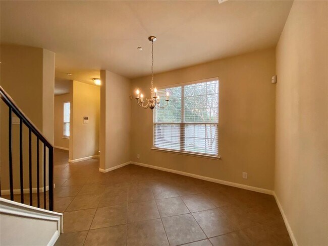 Building Photo - 1310 W Parmer Ln