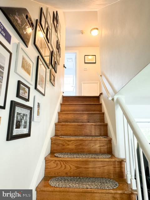 Building Photo - 235 Rodney Cir