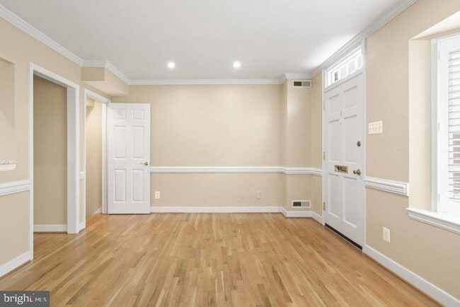 Building Photo - 568 N St Asaph St