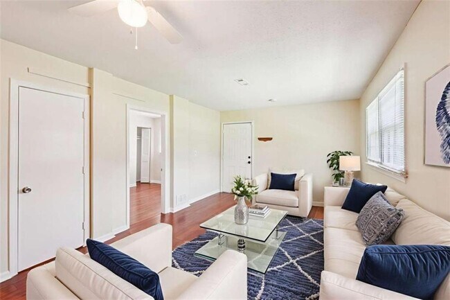 Building Photo - 498 Cole Dr SW