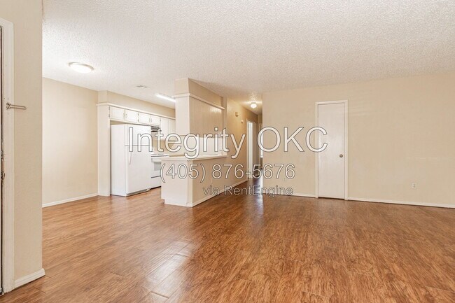 Building Photo - 618 Welston Cir