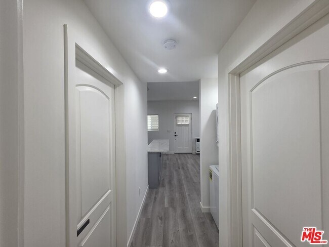 Building Photo - 25226 Loytan St