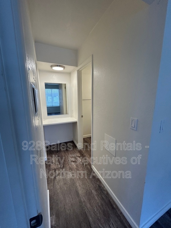 Building Photo - 1200 S Riordan Ranch St