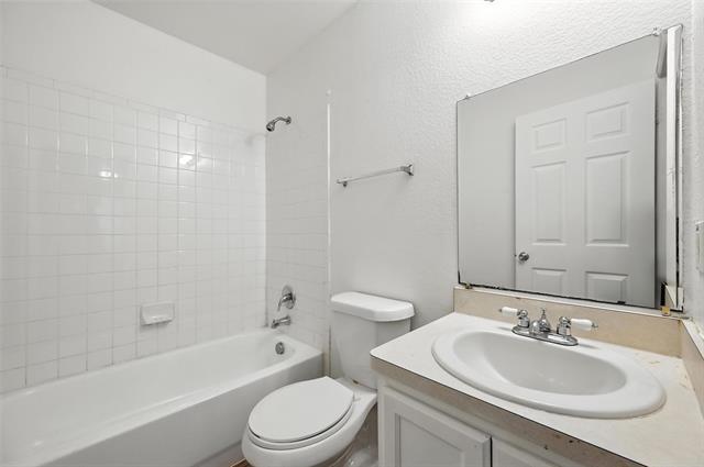 Building Photo - 1713 Manor Garden Mnr