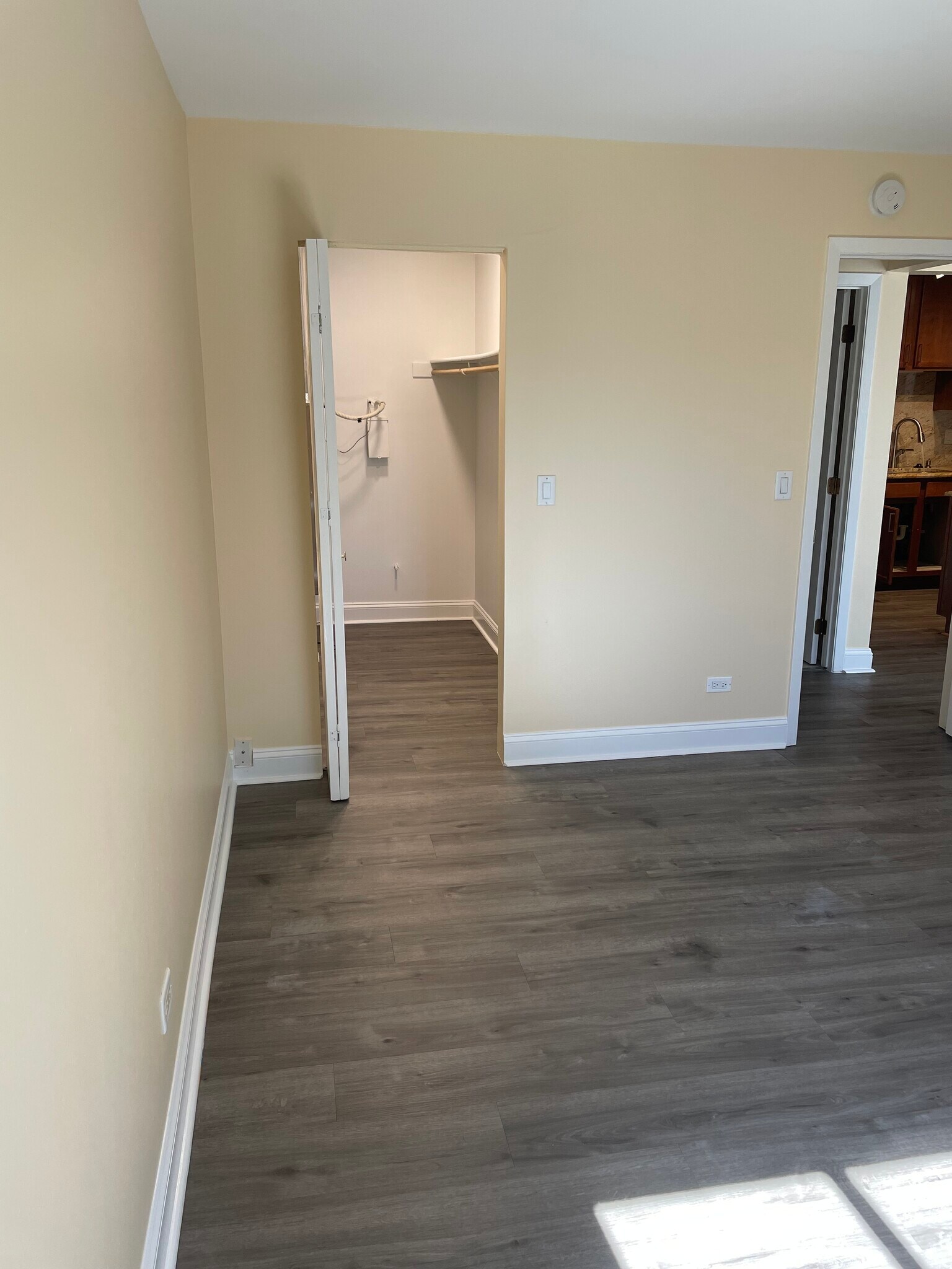 Bedroom with walk in closet - 650 Perrie Dr