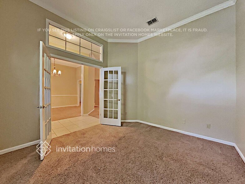Building Photo - 11826 Clearwater Oaks Dr W