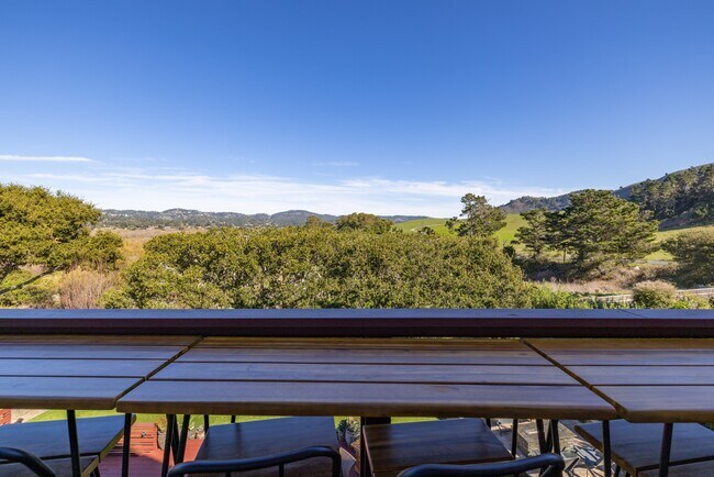 Building Photo - 3035 Ribera Rd