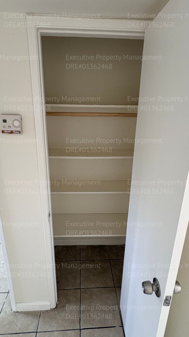 Building Photo - 3306 Gardenia Ave