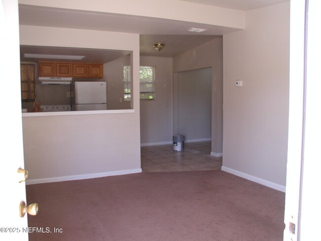 Building Photo - 2500 Congaree Dr W
