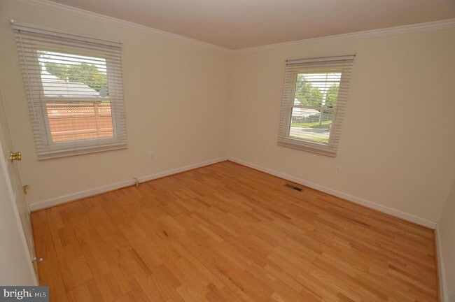Building Photo - 2712 Bartlett Ln
