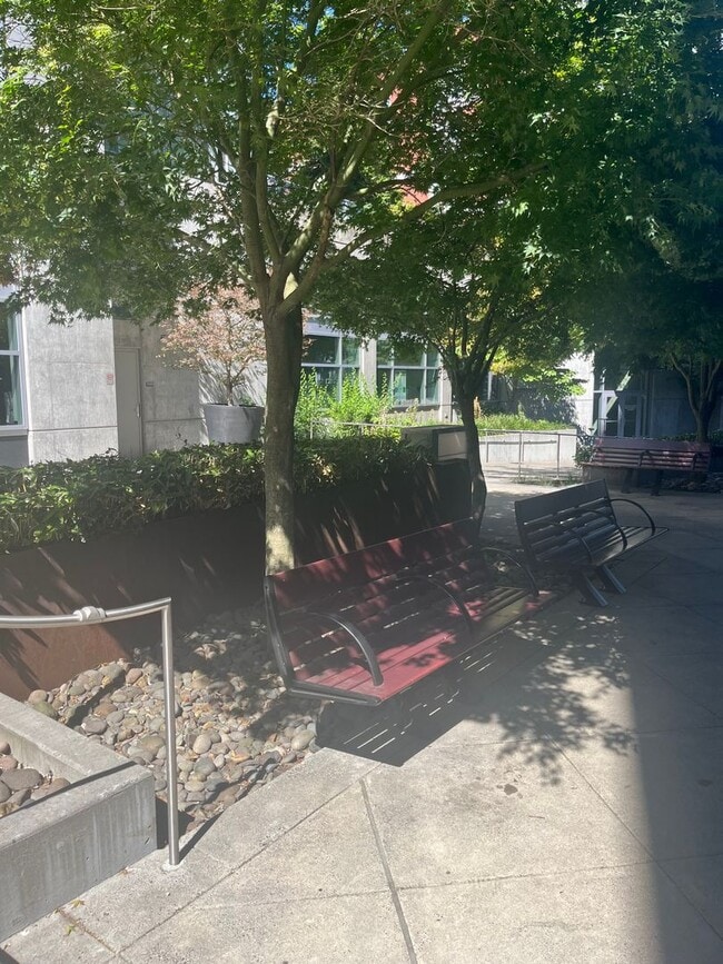 Building Photo - THE CIVIC IN GOOSE HOLLOW STUDIO BEDROOM CONDO!