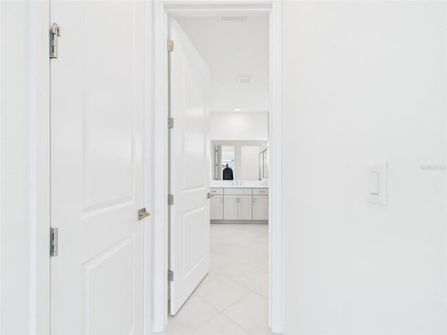 Building Photo - 7216 SW 58th Pl