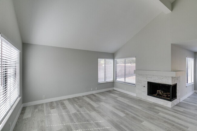 Building Photo - 91 Trevor Dr