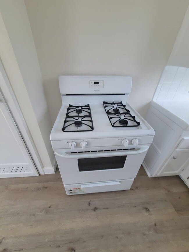 Building Photo - 2650-2652 Carson-GB (DMM1145)