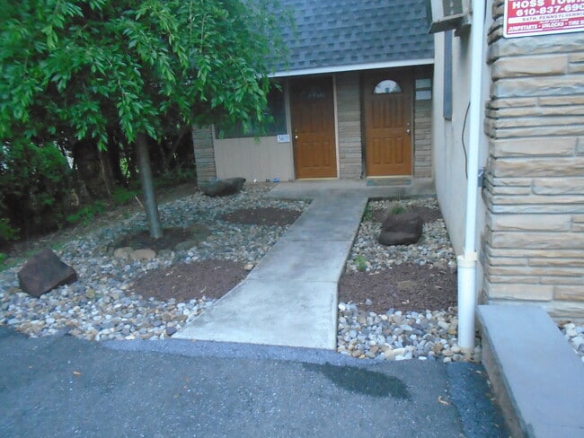 Building Photo - 3405 Sullivan Trl